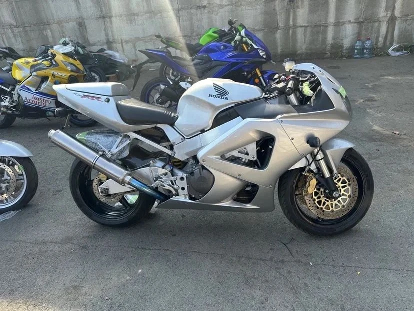 Honda CBR929RR 2001 год