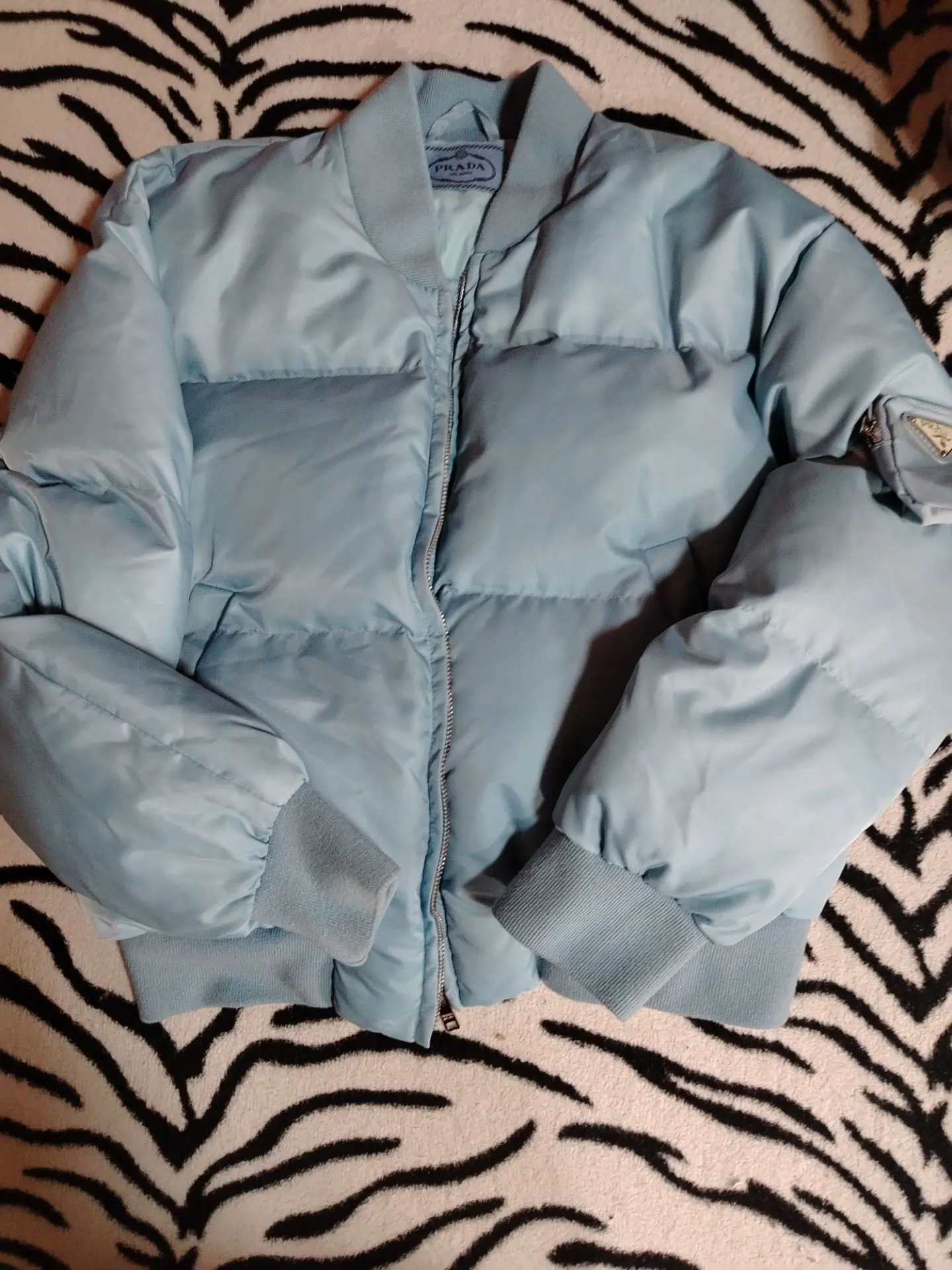Продам куртку Prada! 🧥