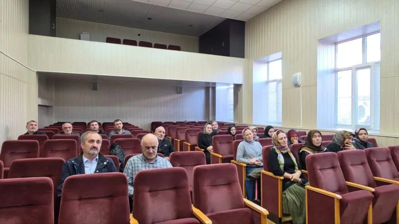 В администрации Ботлихского района прошло совещание с представителями малого и среднего...