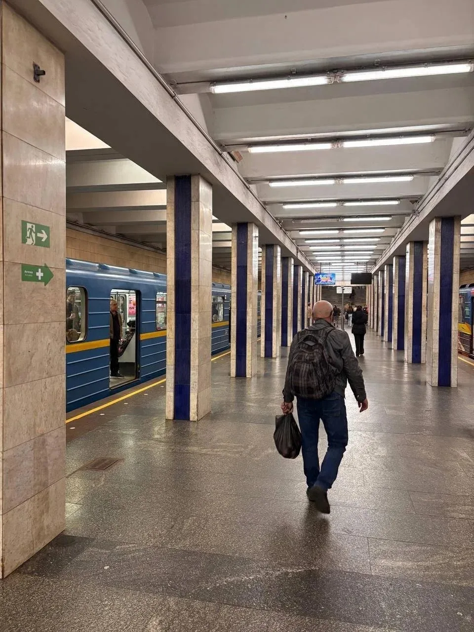 ⚡️ В Киеве остановилось метро, трамваи и троллейбусы