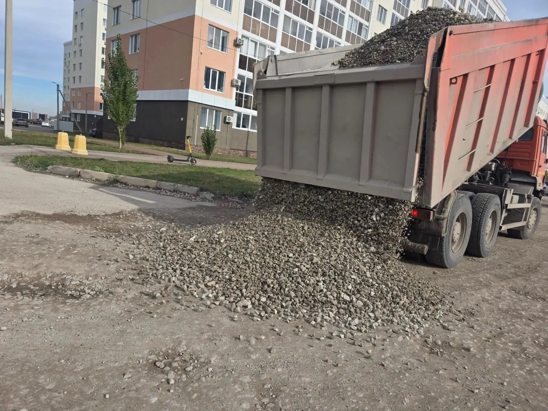 ❗️В Стерлитамакском районе после жалоб местных жителей провели отсыпку и выравнивание д...