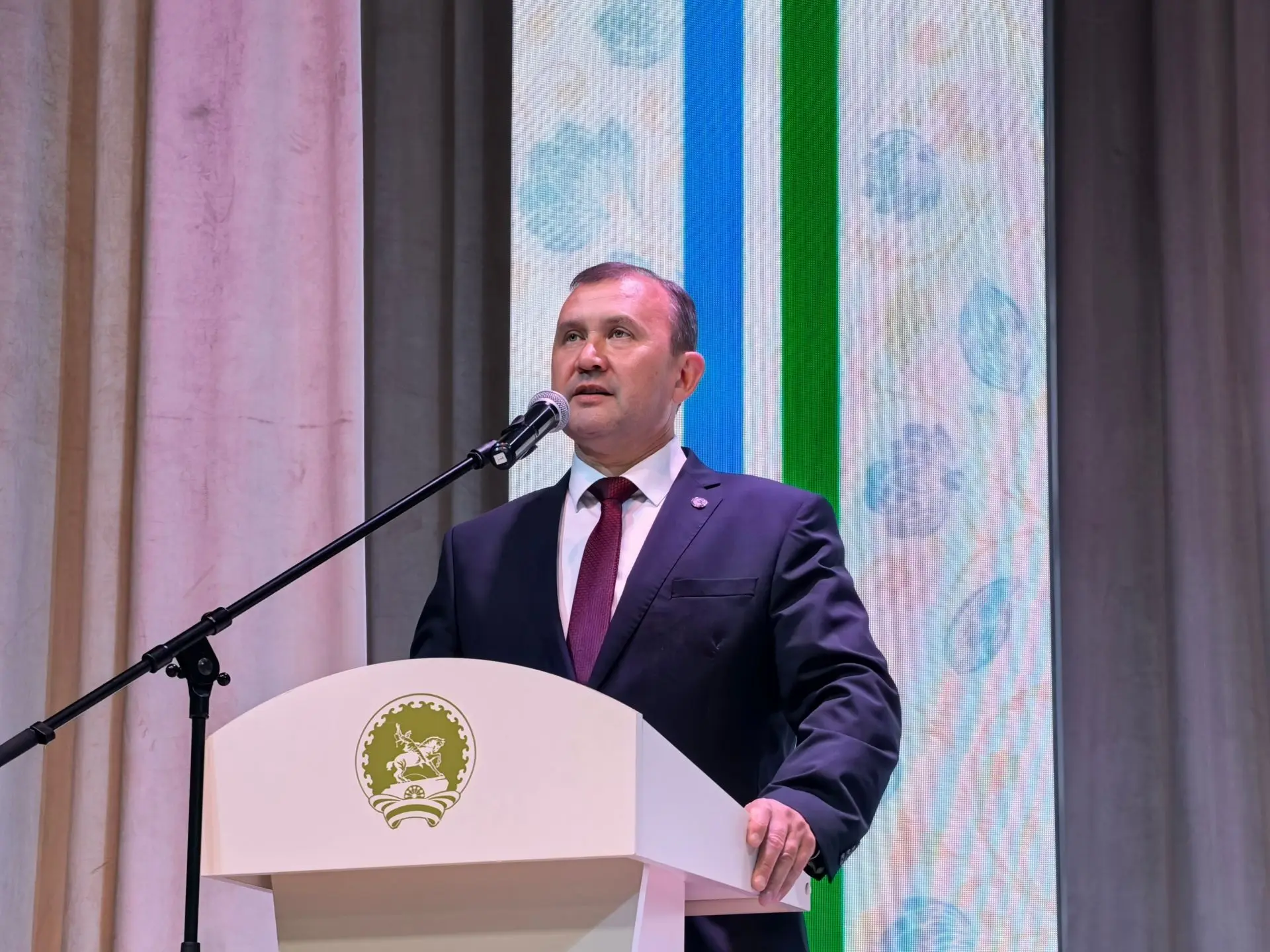 Сегодня в районном Дворце культуры мы отметили День Республики Башкортостан. Для меня э...
