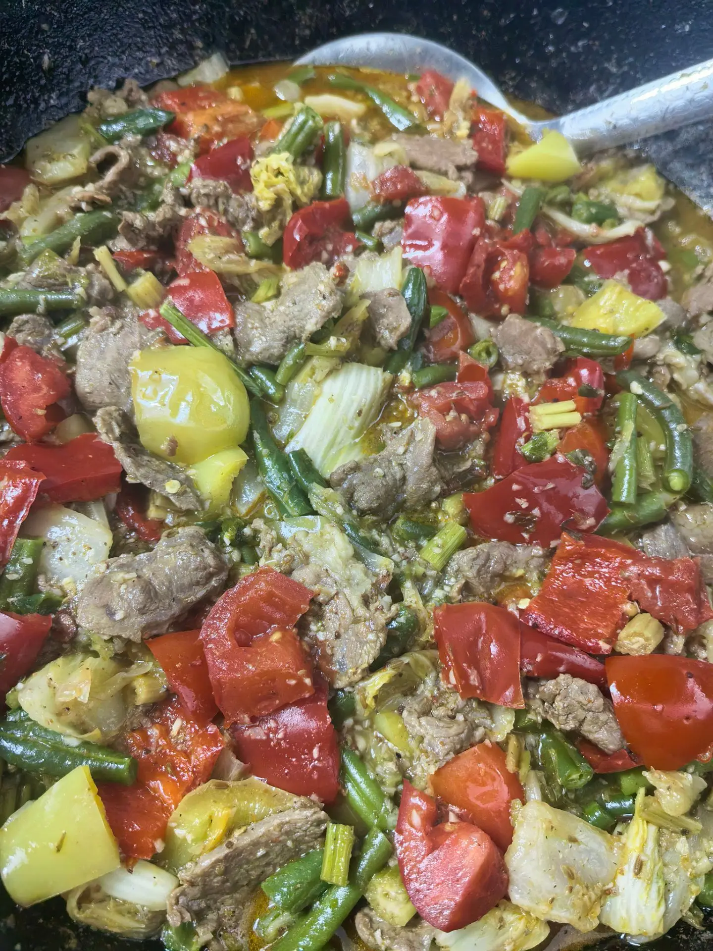 Уйгурский лагман — это очень вкусное блюдо. Как бы хотелось, чтобы его аромат и вкус мо...