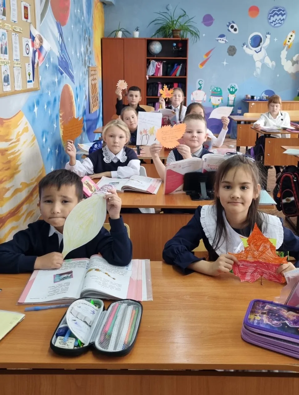 Золотая осень в стихах: творчество наших второклассников! 🍁✨