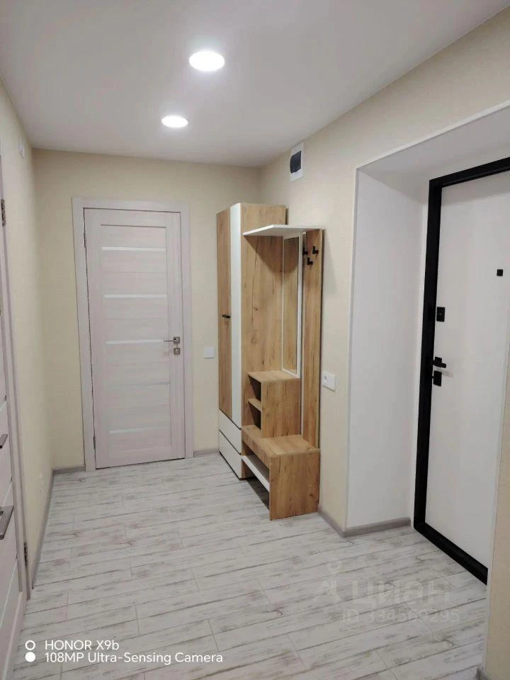 Сдам без посредников: 1-комнатная квартира, 38м²