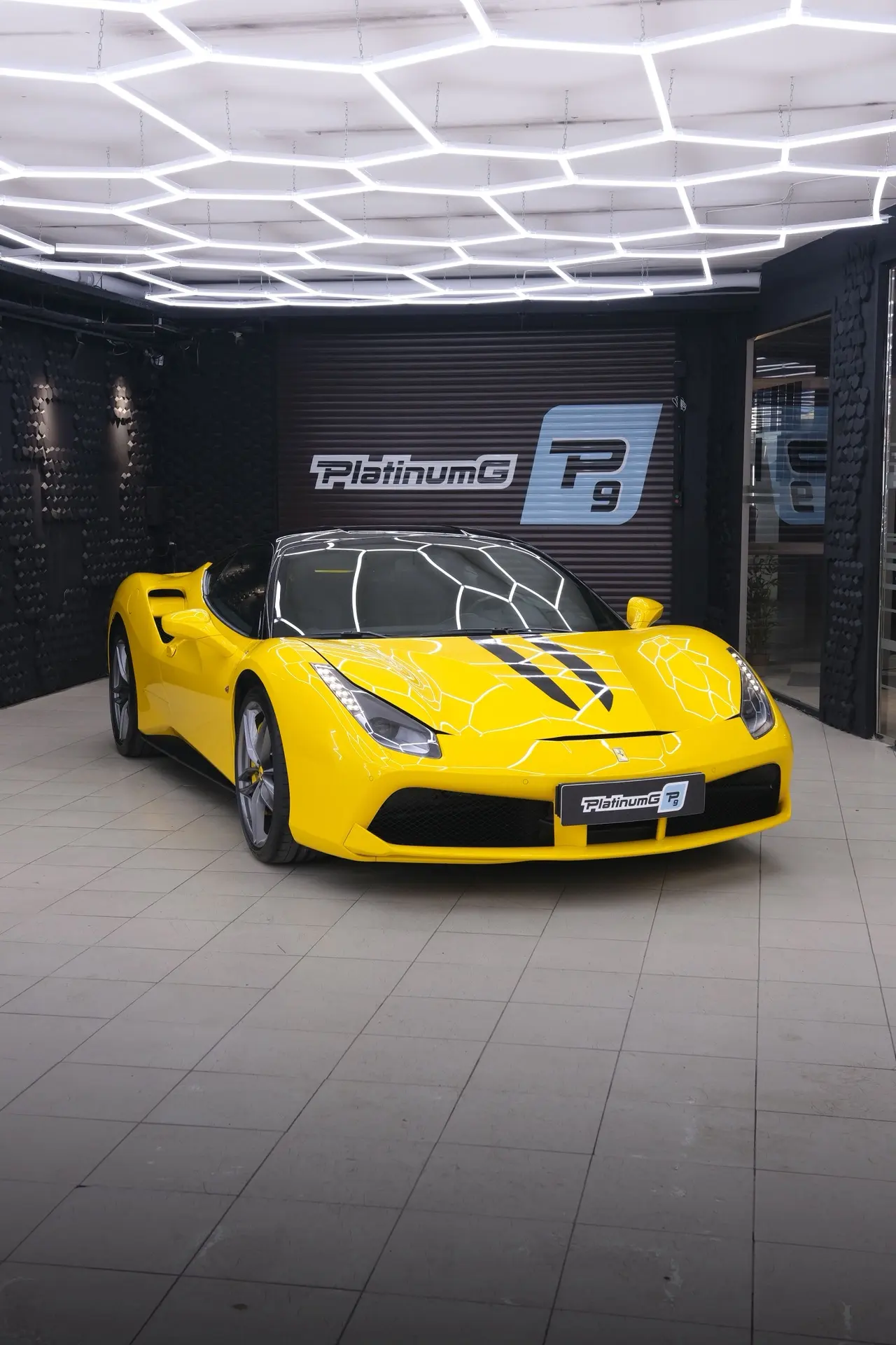 Ferrari в PlatinumG Север 📍
