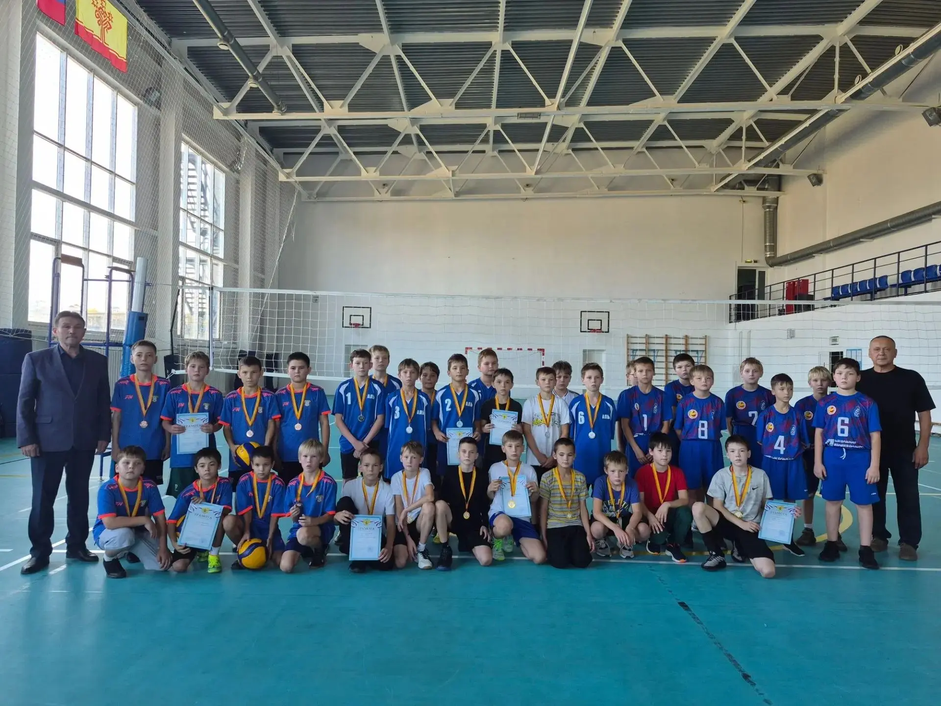 🏐 В спортшколе «Аль» определили сильнейших юных волейболистов Янтиковского округа