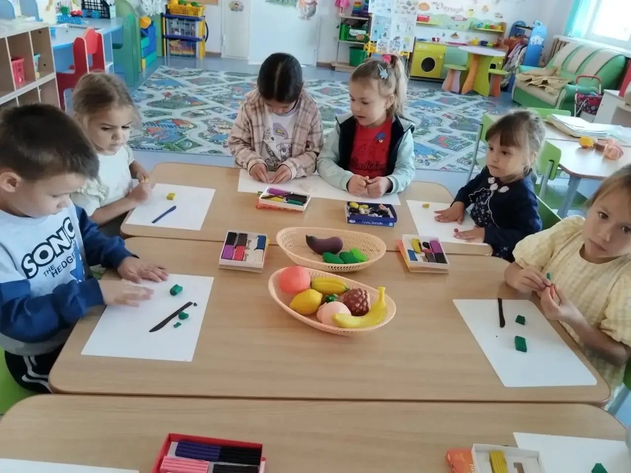 В старшей группе "Почемучки" -  настоящий марафон здоровья! И всё это в рамках проекта ...