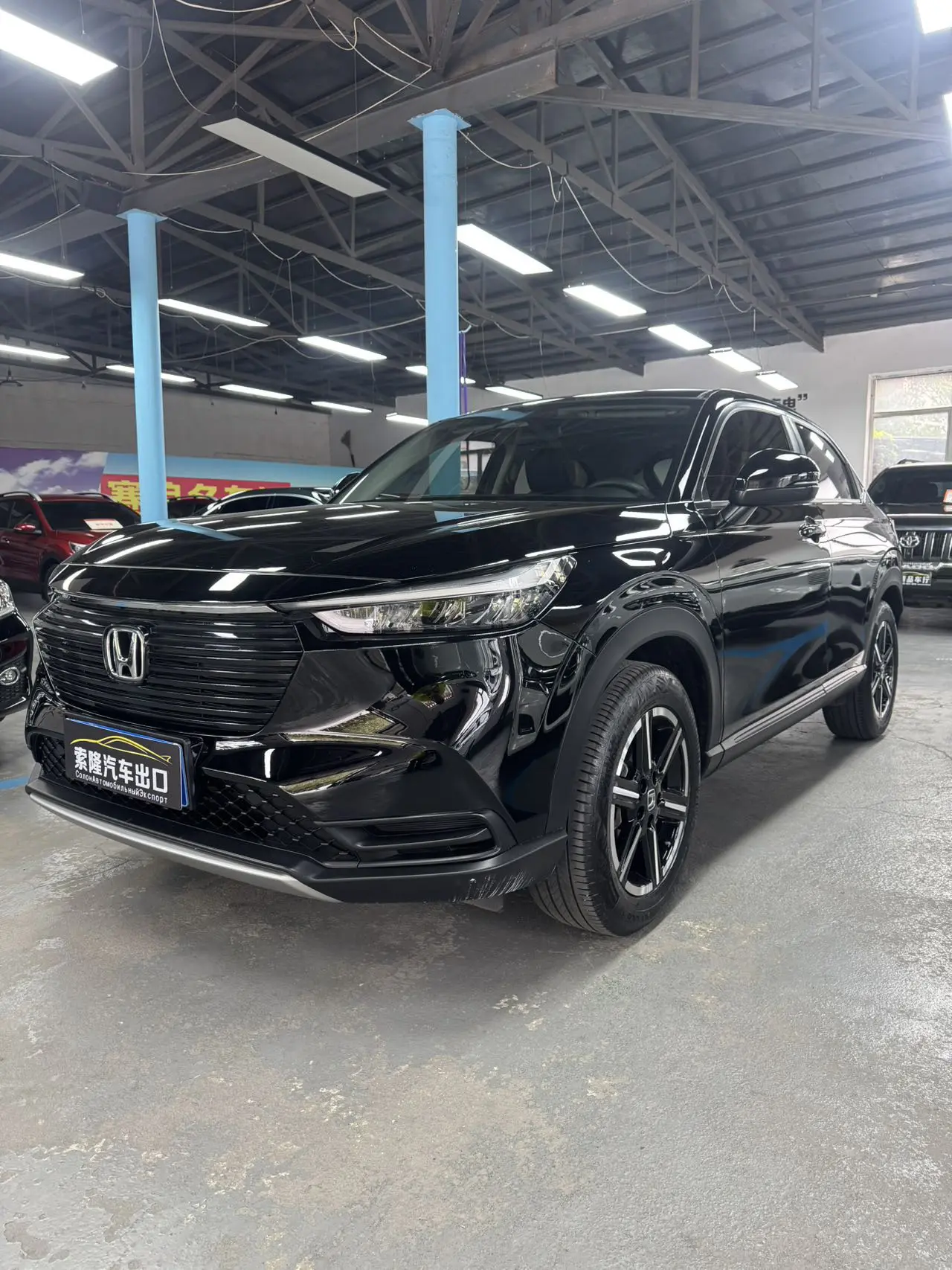 Honda Vezel 1.5 124 лс