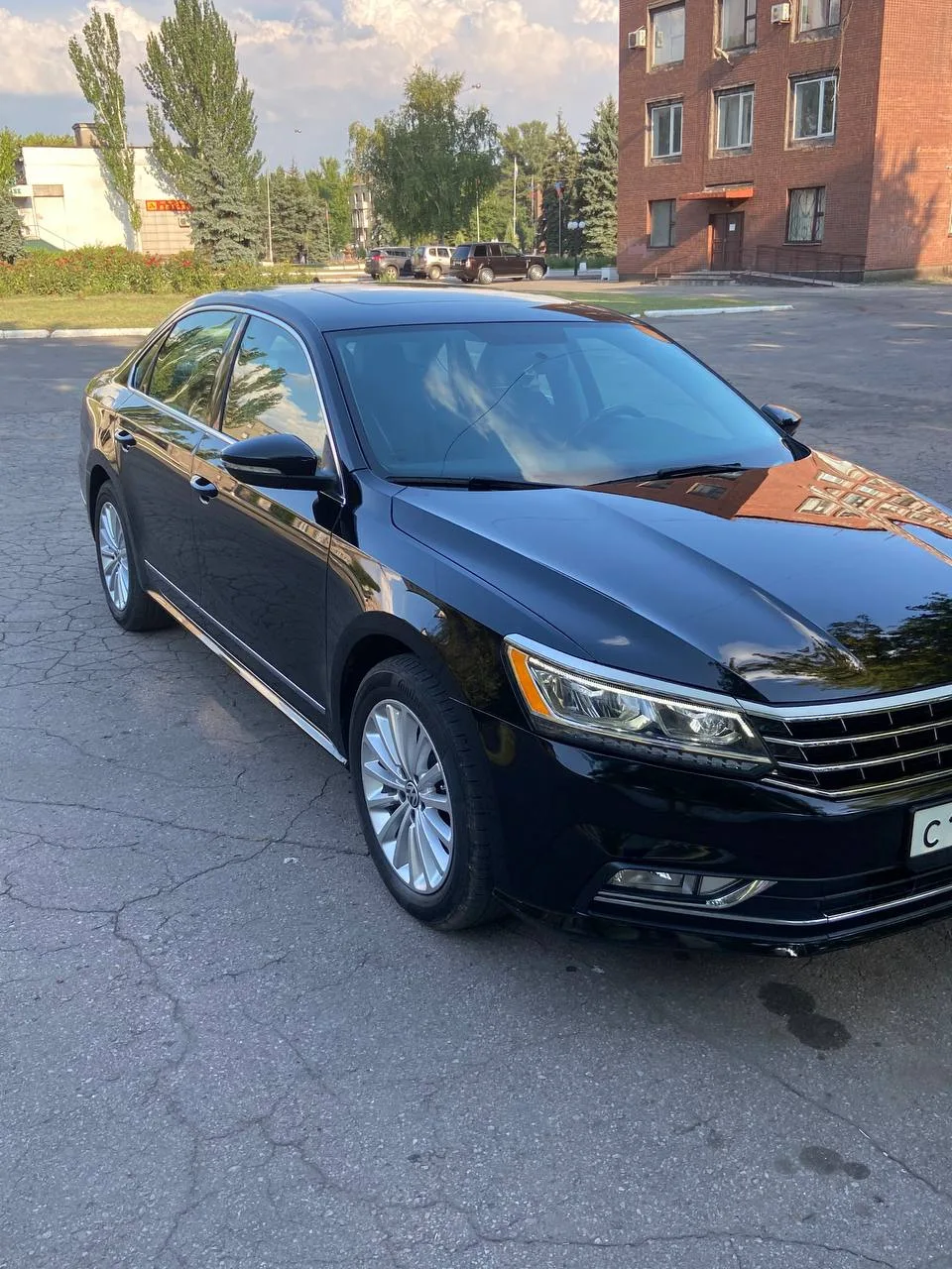 Продаю VOLKSWAGEN Passat B8 1.8 TSI. 2016 #АКПП - Aisin, Машина русифицирована Машина п...