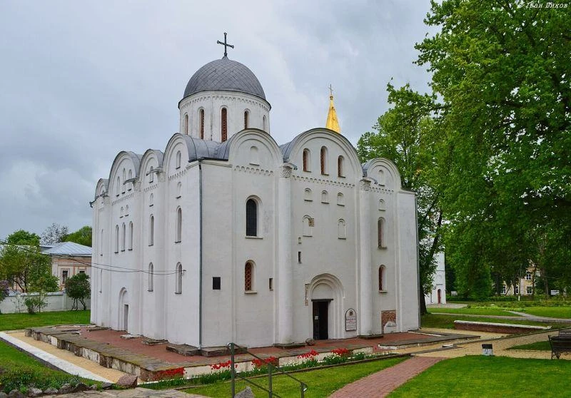 Черниговский Дом. Заметка 7. Место под солнцем