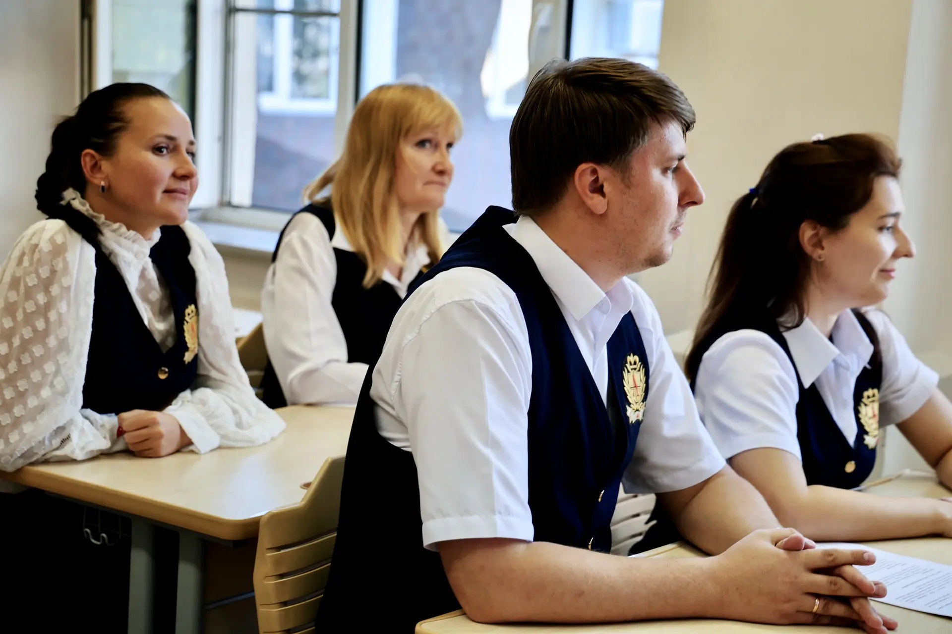 🎓🏆 Команда педагогов школы «Личность» вышла в полуфинал Всероссийского конкурса «Флаг...