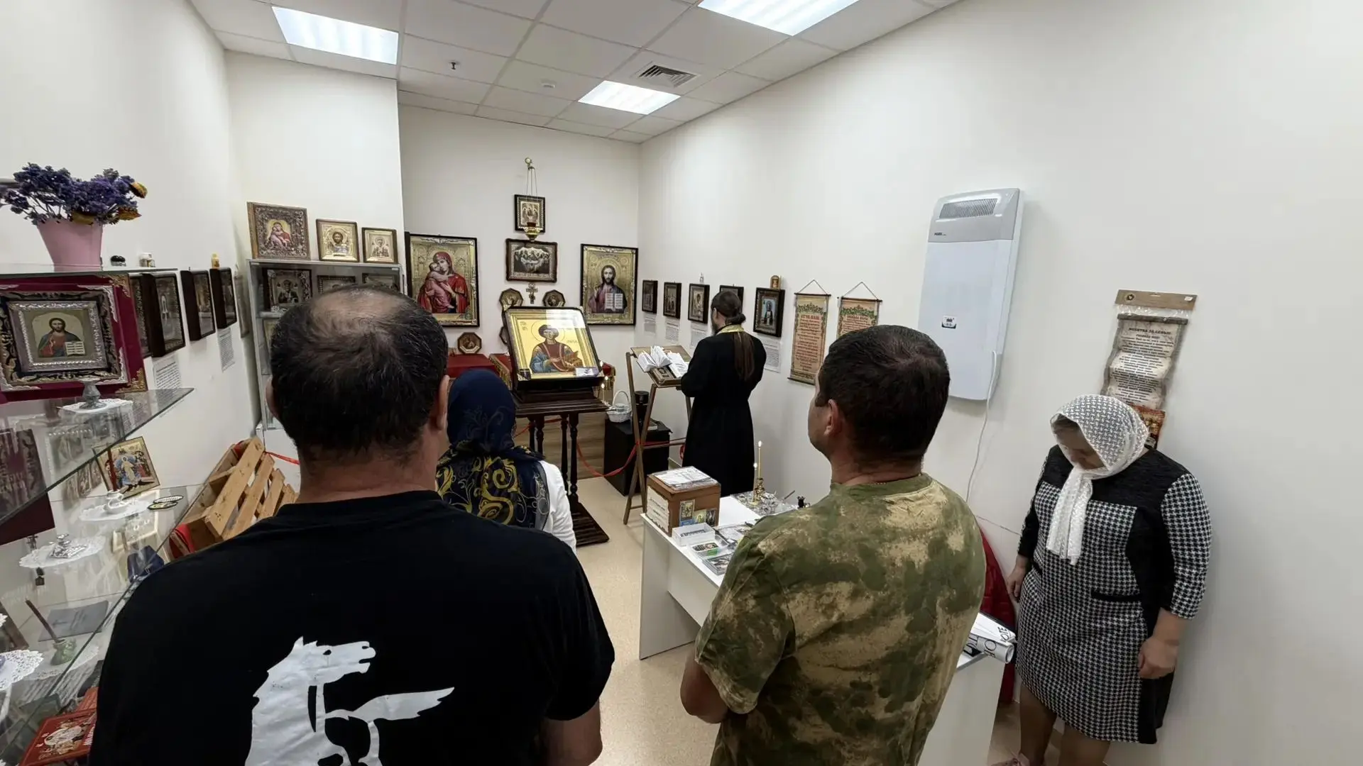 В преддверии праздника Покрова Пресвятой Богородицы в многопрофильном медицинском центр...