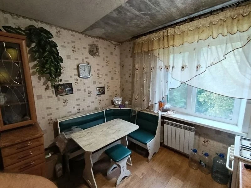 Продается 2к. квартира ул. Бирюзова в Кировском районе.