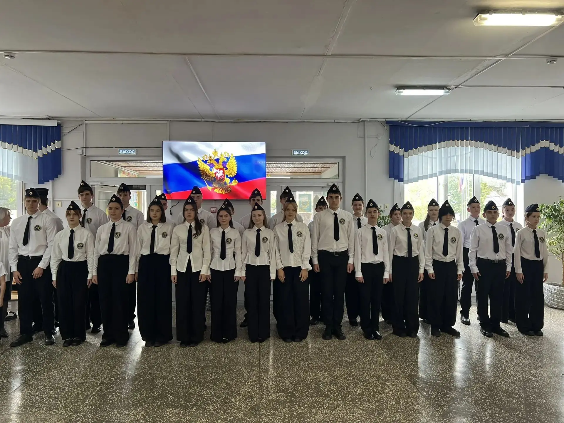 16 октября 2026 года в МОБУ СОШ 11 им.Героя России И.В.Марьенкова прошла торжественная ...