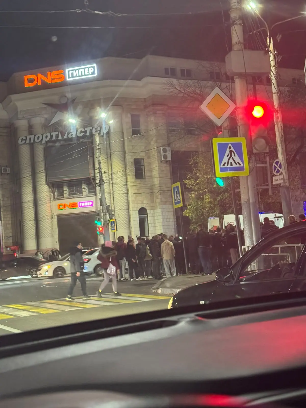🚨 ДТП в Шахтах: двое подростков пострадали в аварии на мотоцикле