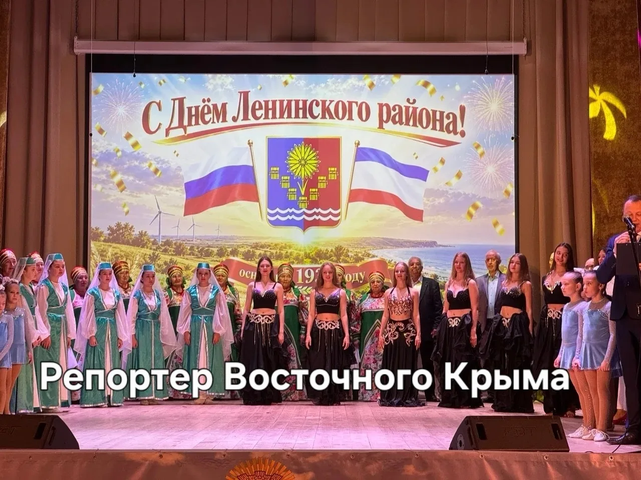 В день Ленинского района открыли сразу две Доски Почёта