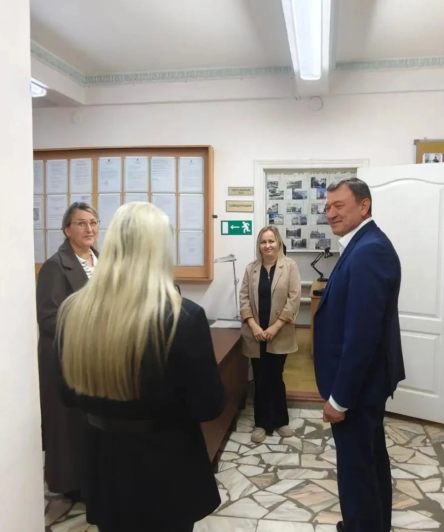 Сегодня встретился с директором МУ «Муниципальный архив ВМР» Ольгой Николаевной Саюшево...