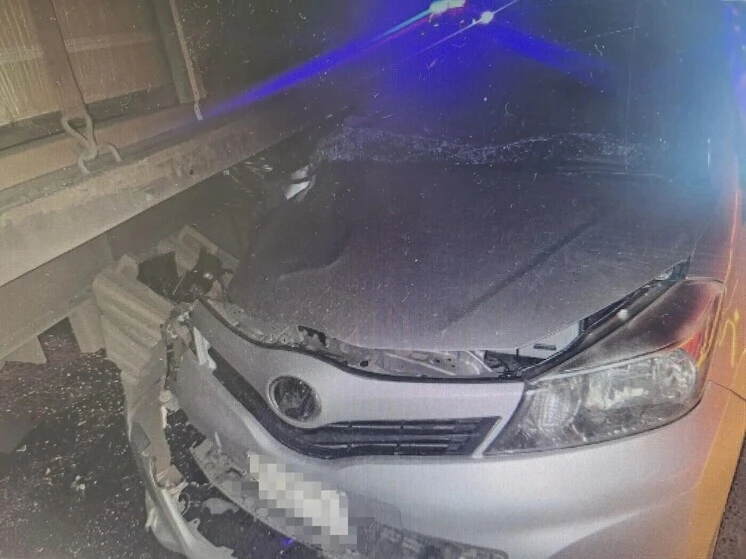 В Чите вечером 11 октября 27-летний водитель Toyota Vitz врезался в автомобиль FAW. Муж...