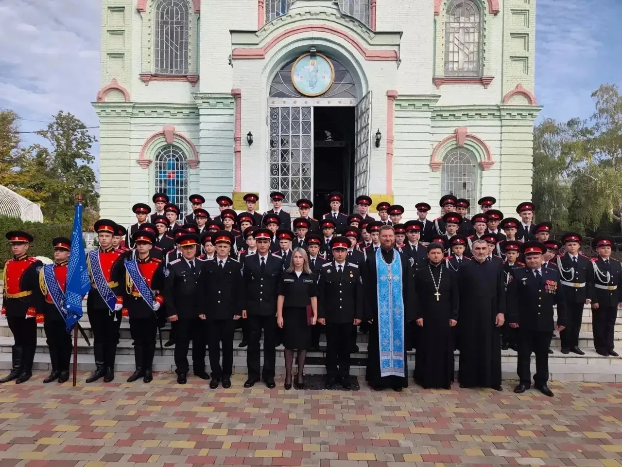 В Великий праздник Покрова Пресвятой Богородицы, в Курганинском казачьем кадетском корп...