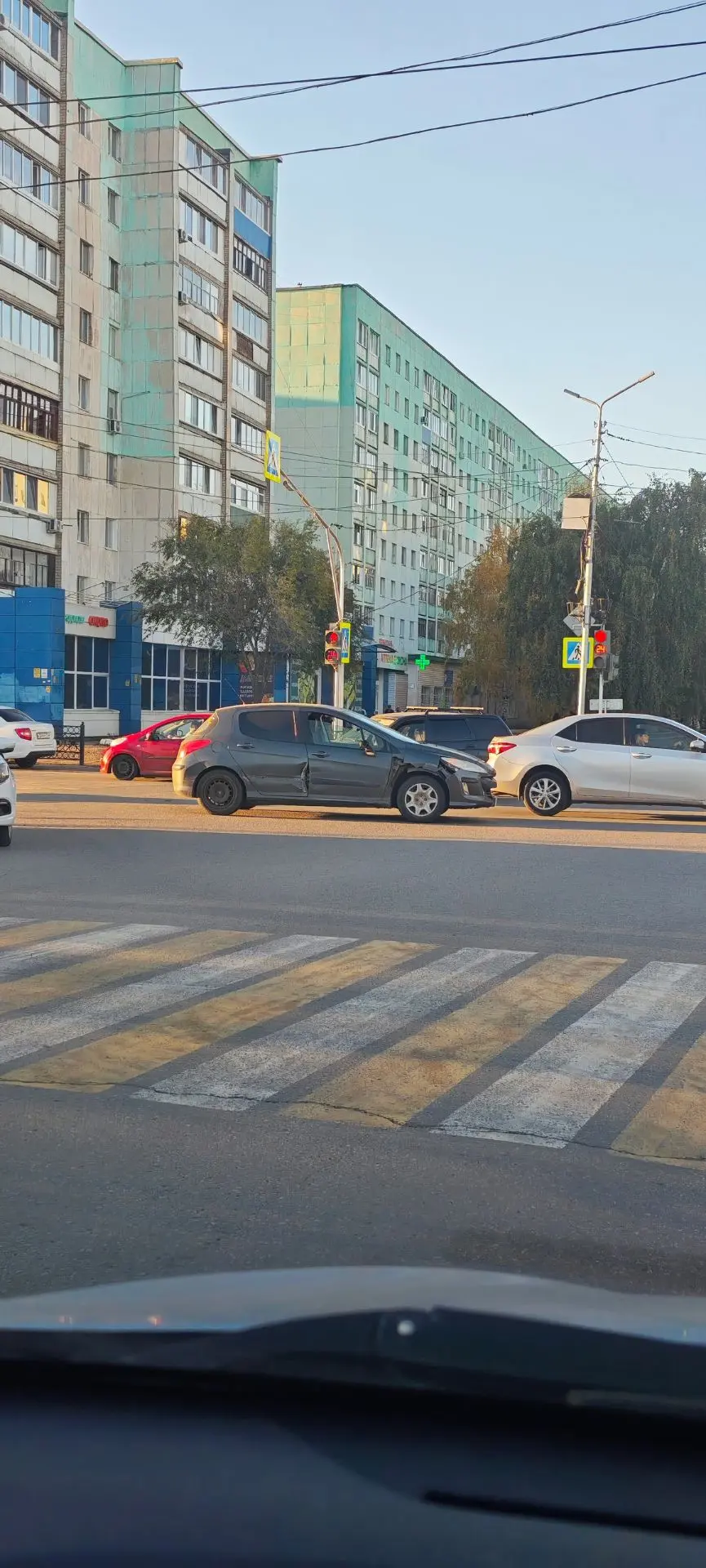 Вчера очередное ДТП на бульваре Ибрагимова. В последнее время у нас часто дтп в городе ...