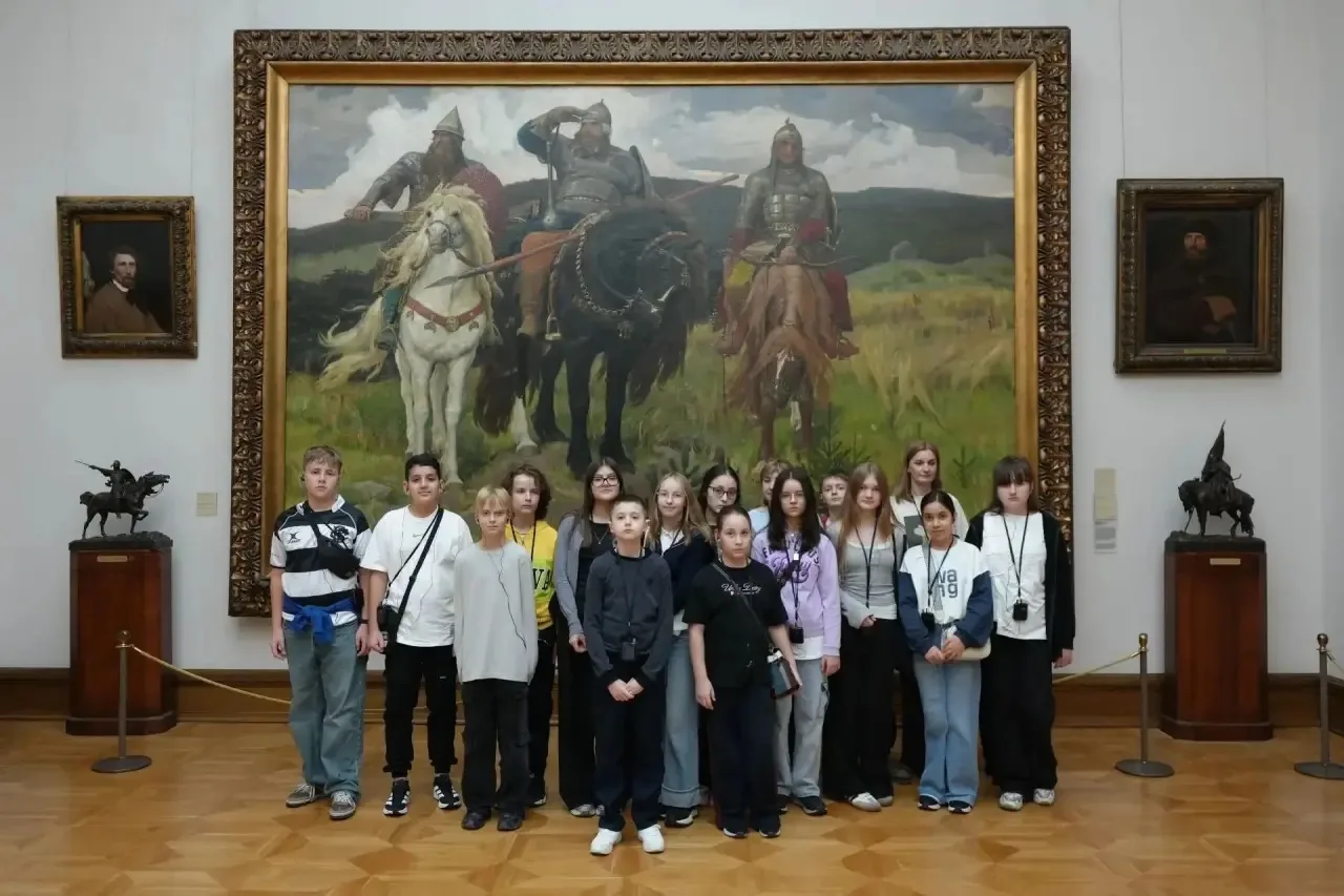 🎨 Ученики 6 «А» в Третьяковской галерее: путешествие в мир русского искусства!