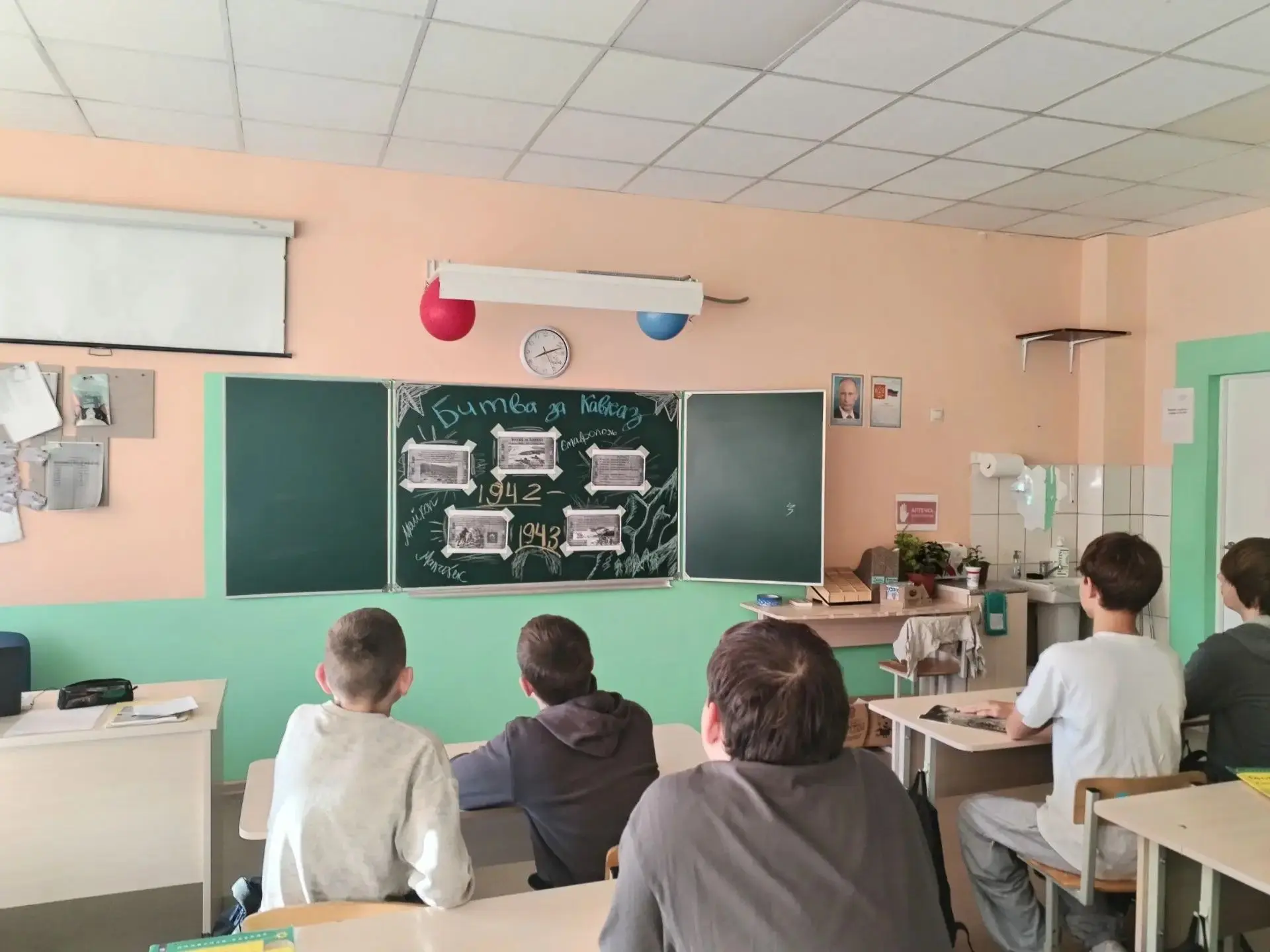 9 октября — День разгрома советскими войсками немецко-фашистских войск в битве за Кавказ.