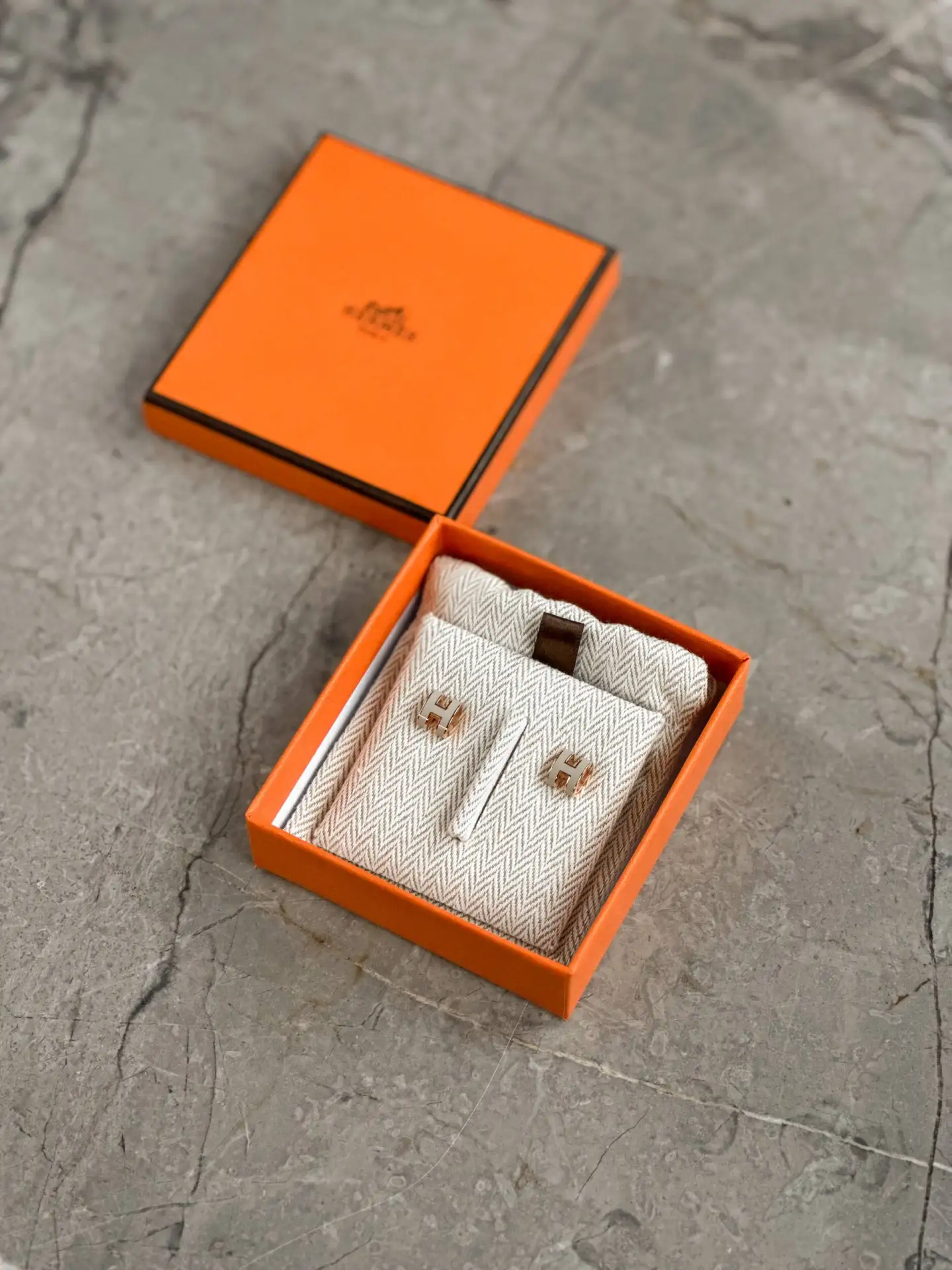 Новые серьги и подвески Hermes Mini Pop H в нескольких цветах. Полный комплект.