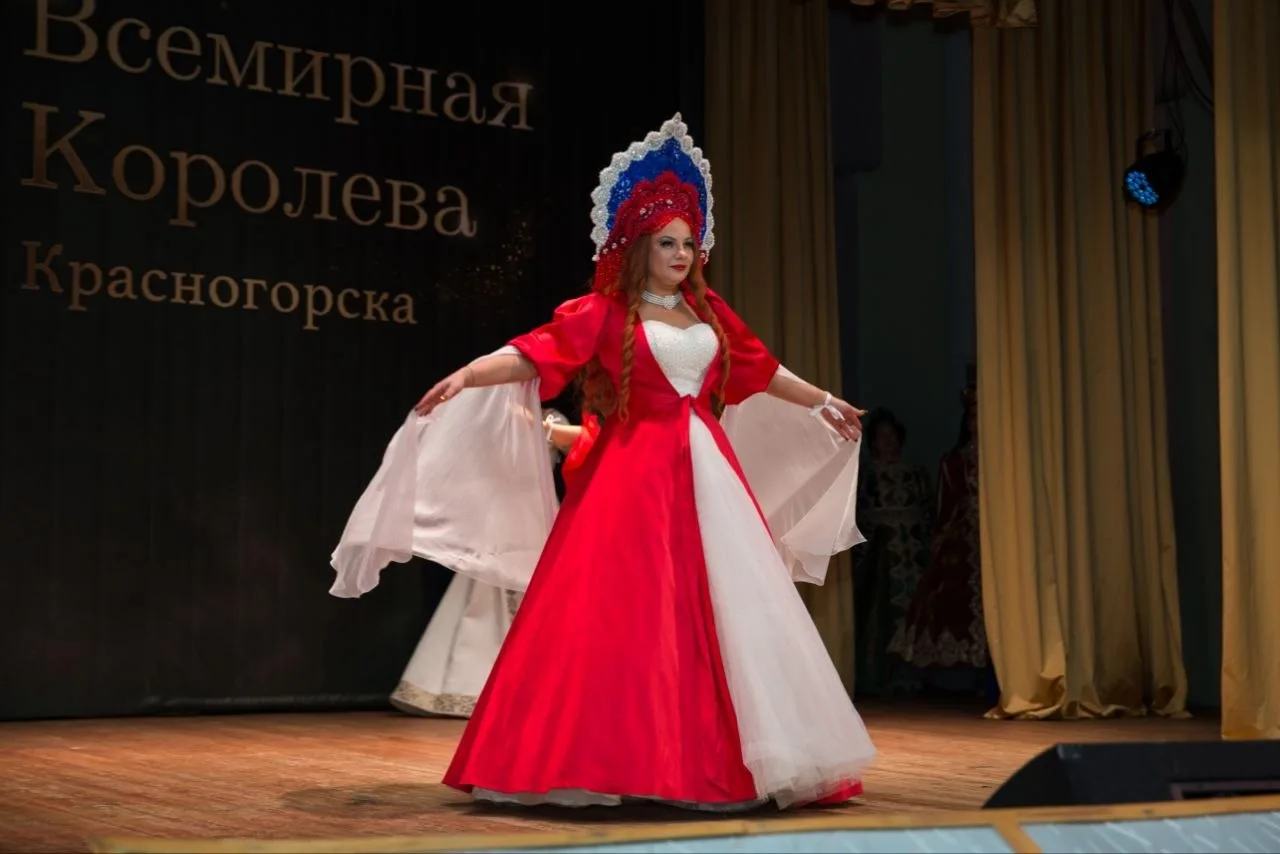 Придайте вашей коже сияние, словно после отпуска, не выходя из дома. Для записи на проц...