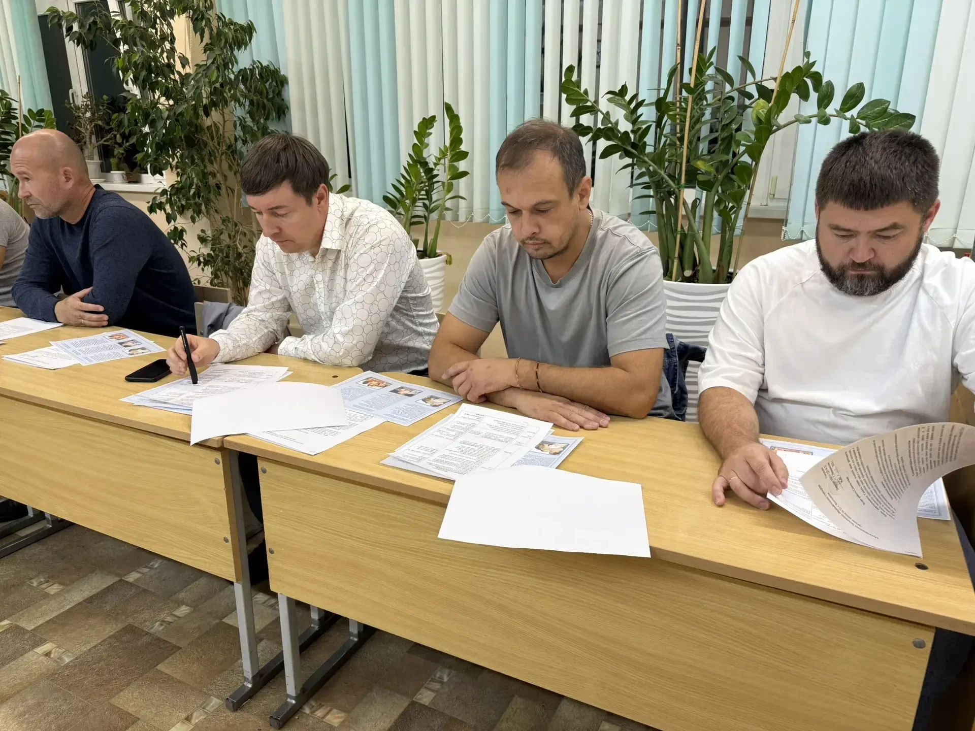СОВЕТ ОТЦОВ: ПЕРВОЕ ЗАСЕДАНИЕ