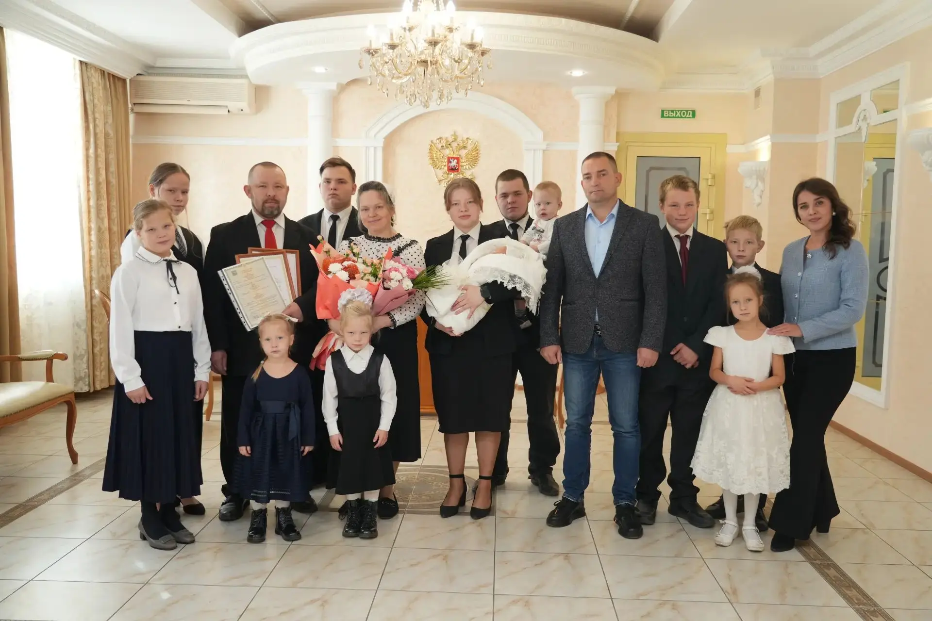 В Бийске семья Клатт отметила рождение двенадцатого ребенка