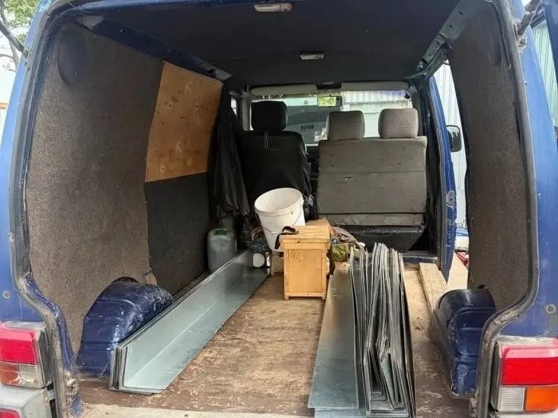1) Молодого парня из Чаплыгинского округа судят за кражу углов из гаража 🏠🔩