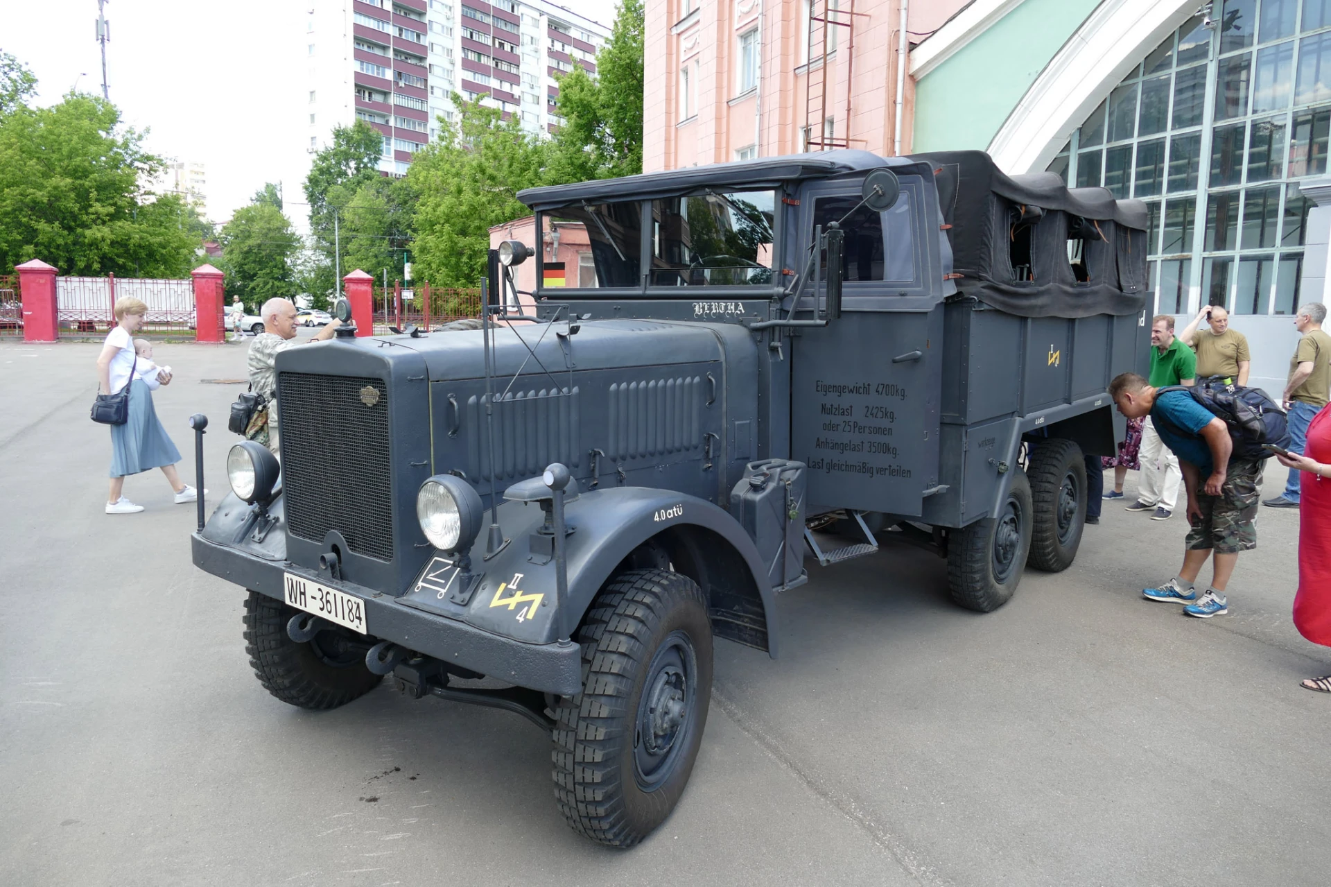 Не слишком большие объемы выпуска немецких производителей грузовиков привели к тому, чт...