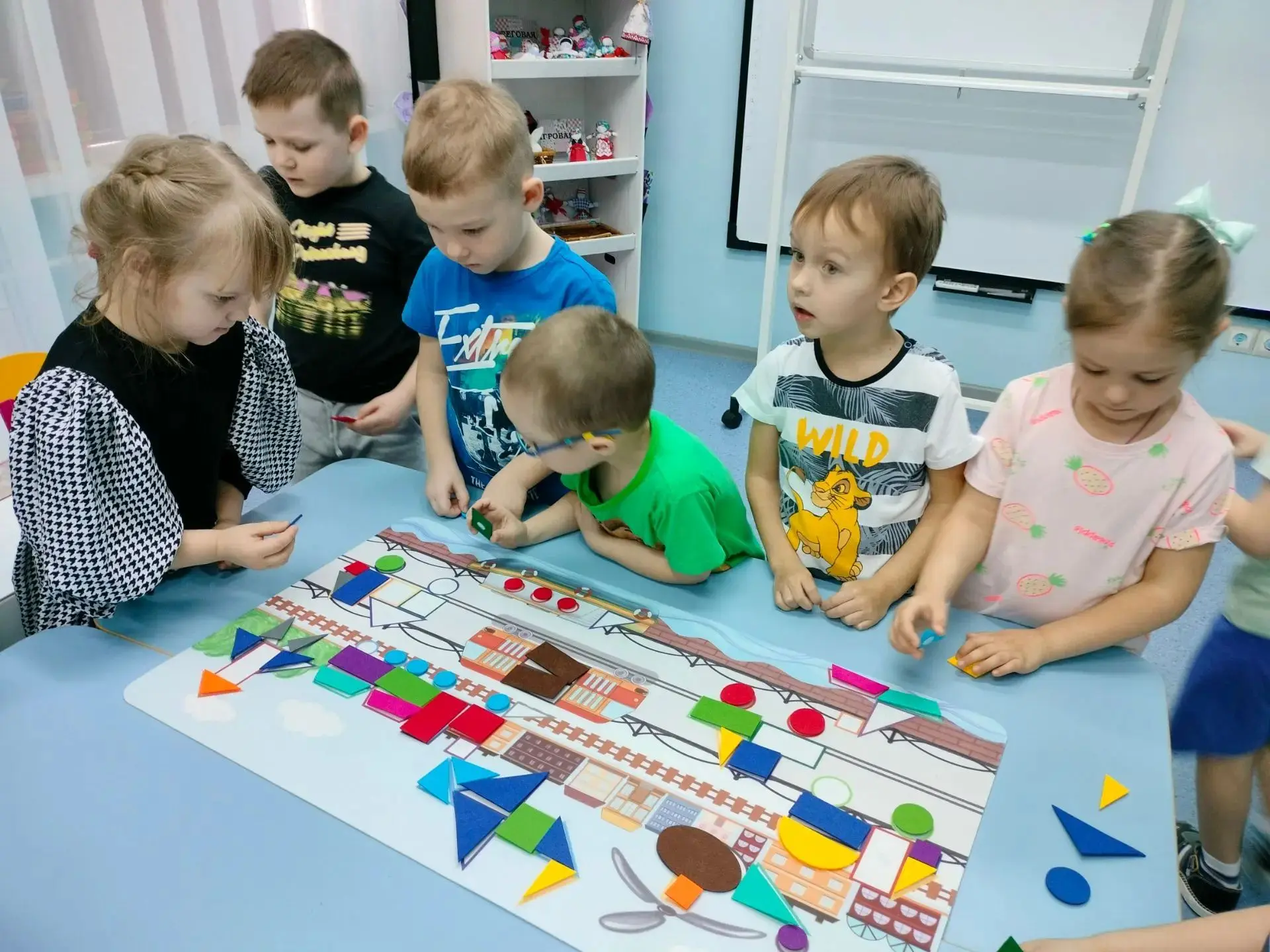 Мы продолжаем увлекательное путешествие по стране Знаний.