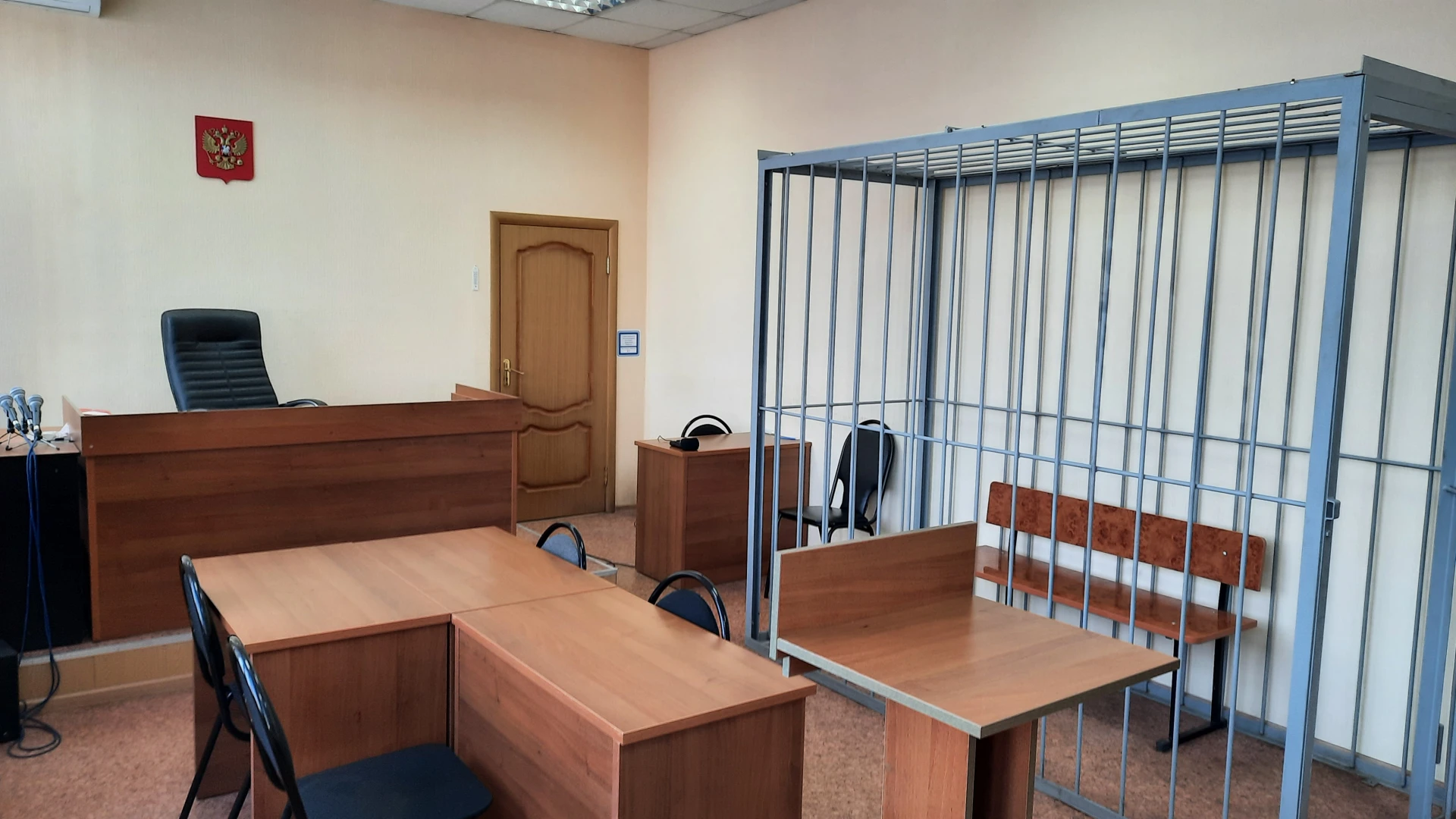 Поссорилась с мужем и уехала пьяной: в Новомосковске у женщины конфисковали его автомобиль