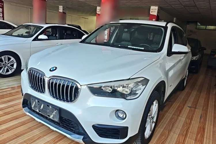🚗 BMW 2016