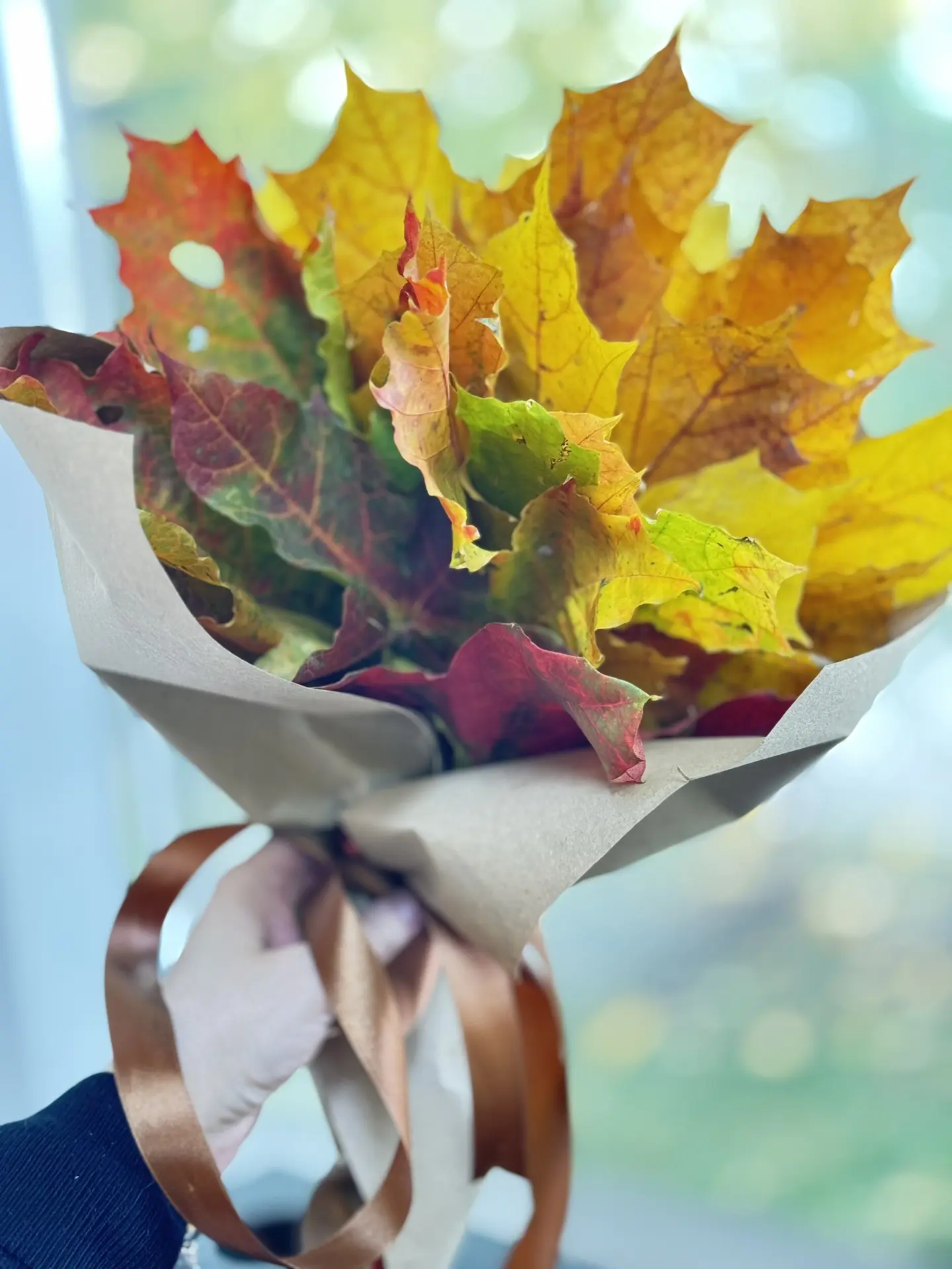 Детки мои балуют меня шикарными букетами🧡🍁