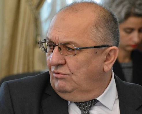 ❗Прокуроры официально предупредили мэра Молчанова о ненадлежащей подготовке к зиме.