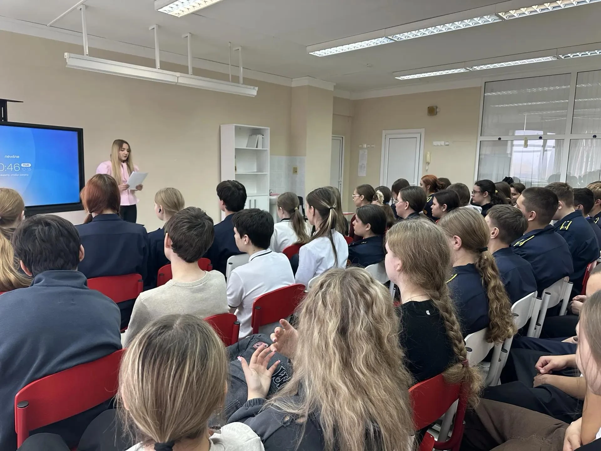 🎓 От школьной парты до профессии учителя: вдохновляющая встреча в Глебовской школе!