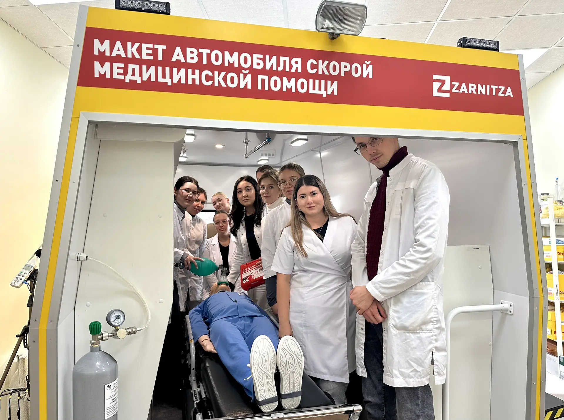 В Институте усовершенствования врачей продолжается симуляционный курс «Базовые навыки» ...