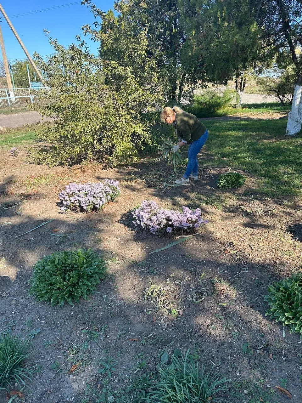 🌸 «Чистота и порядок»: коллектив Дома культуры села Берестовое провёл субботник в скве...