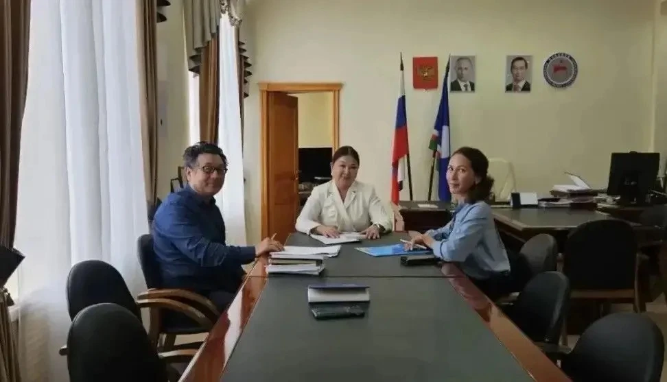 🔹2 октября министр образования и науки республики Нюргуна Соколова встретилась с предс...