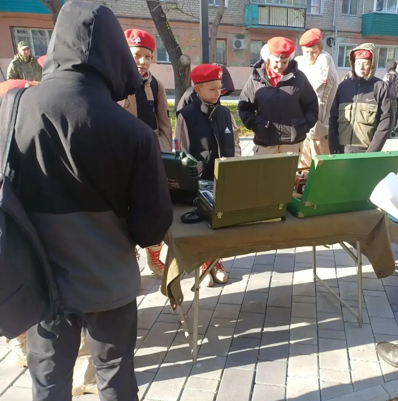 В строю!