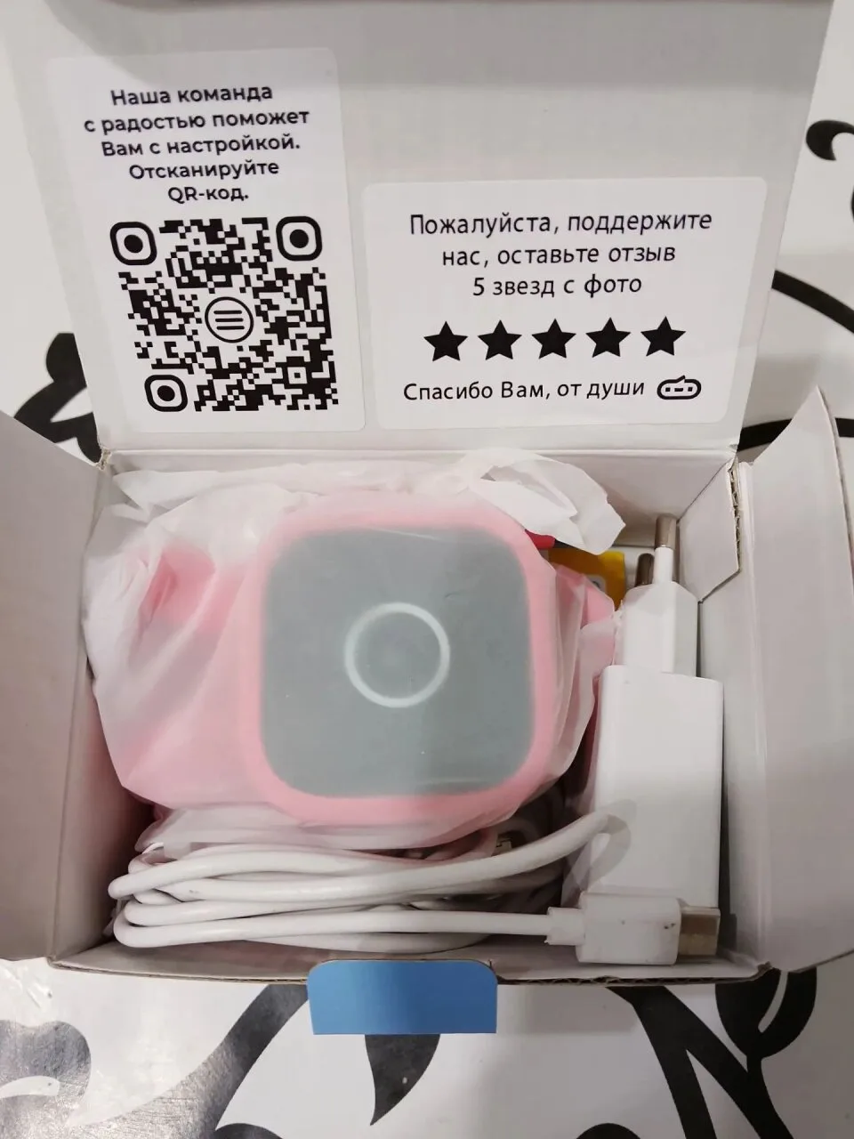 Продам умную камеру , покупали для ребёнка , пользовались с месяц, очень хорая многофун...