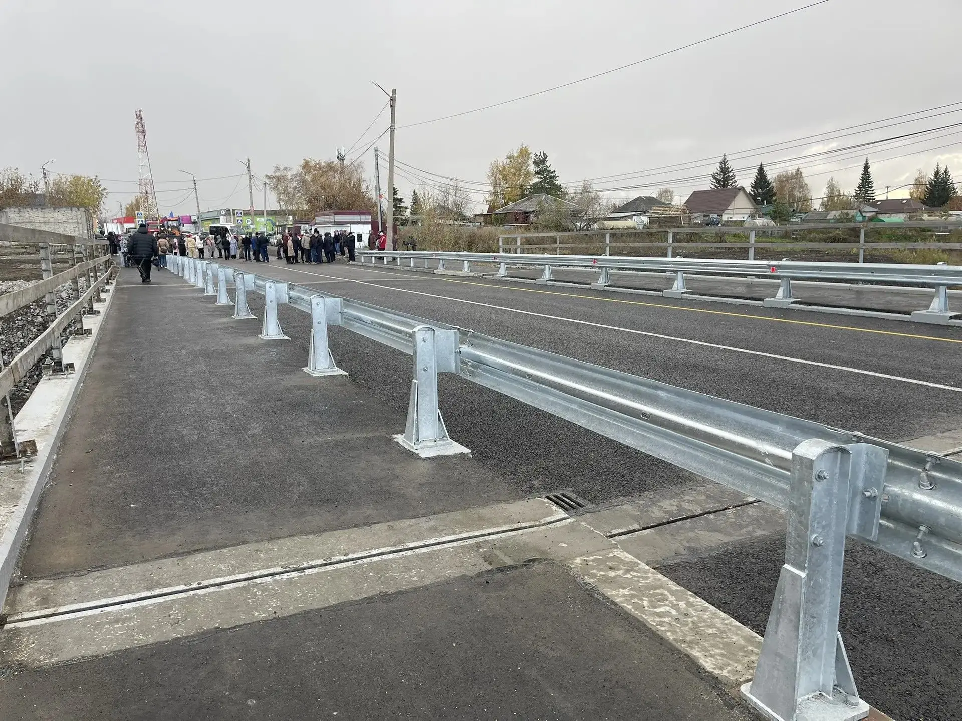 Движение на мосту через реку Власиха открыто!
