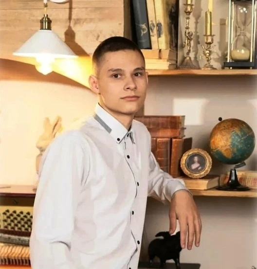 Одним из участников городского конкурса «Ученик года – 2026» стал ученик 11 класса школ...