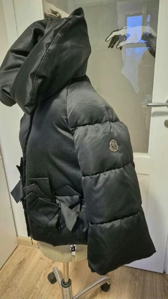Пуховик Moncler ( оригинал), 46 размер