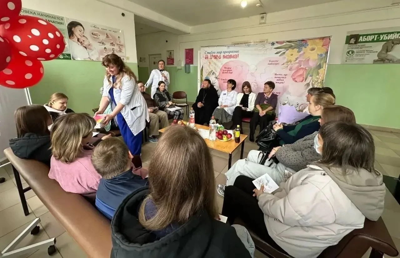 В Аркадакской больнице поздравили будущих мам