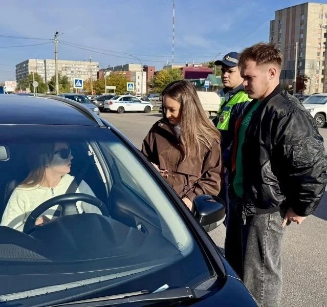 🚦 В Тамбове водителям напомнили о правилах безопасности незрячих пешеходов