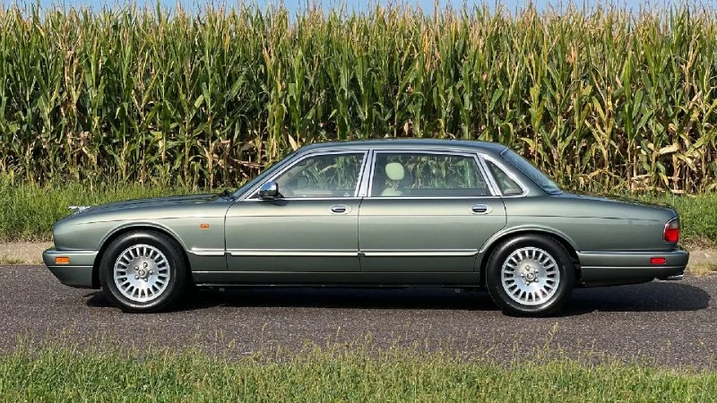 Самая дорогая прощальная вечеринка для V12 в истории обошлась Ford примерно в $122 милл...